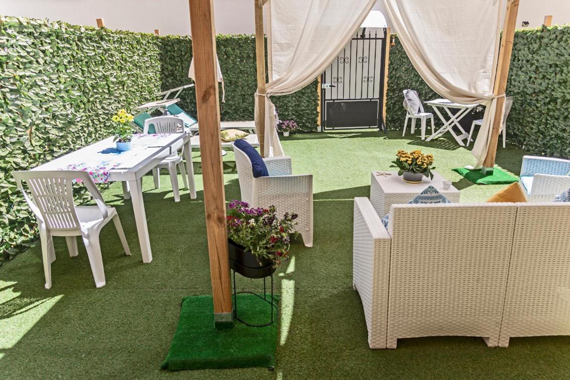 Garden Sant'Avendrace Villa Cagliari Bagian luar foto
